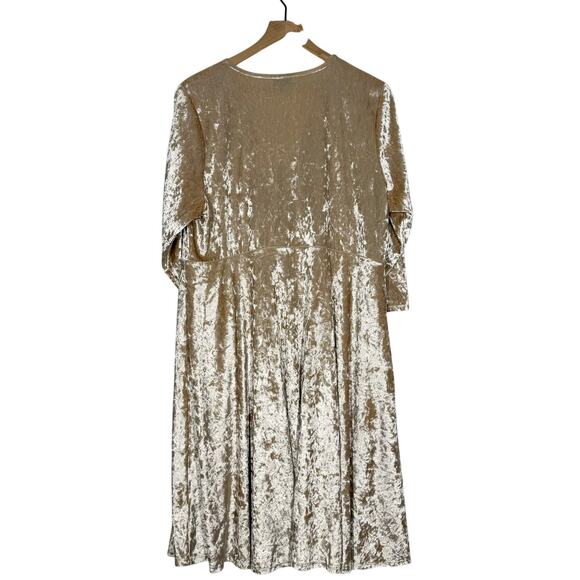 Torrid Mini Wrap Dress 2X Tan Surplice V-Neck Crushed Velvet Tie Waist Elegant - Picture 3 of 11